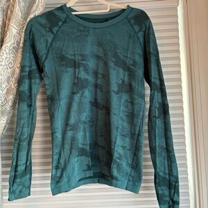 Athleta Teal Camouflage-Print Long Sleeve Top